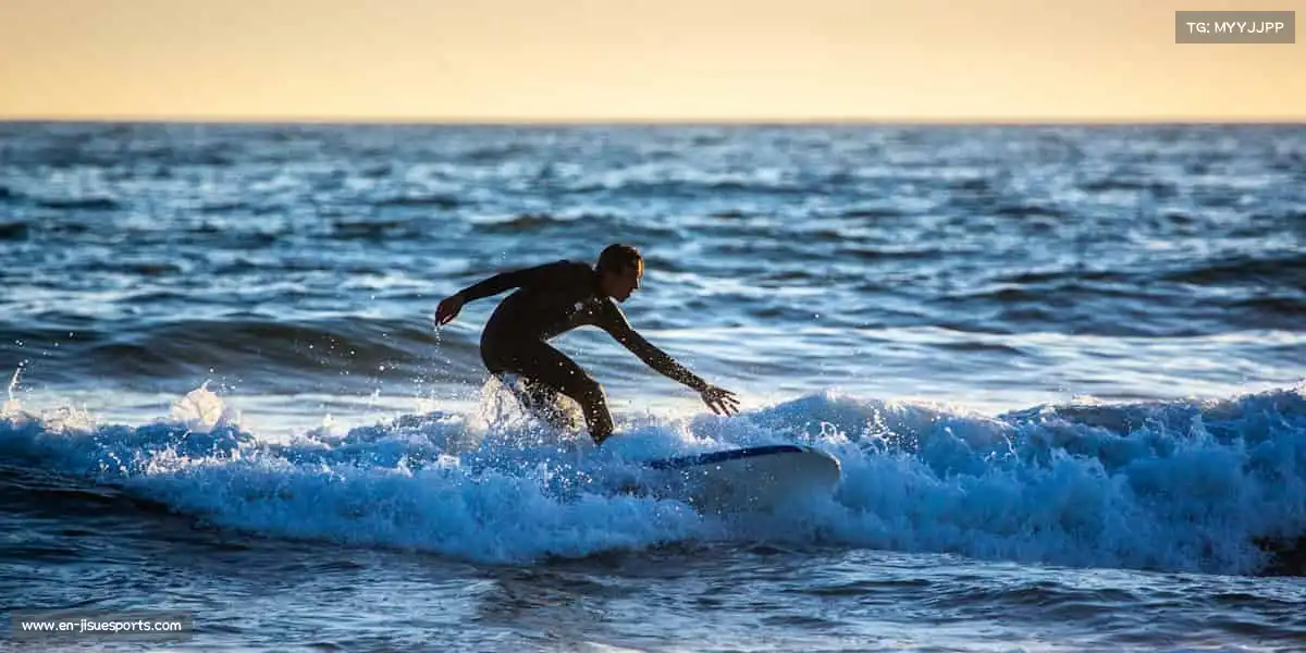 极速电竞官网——🏒冰球疾驰，杆扫千军！
